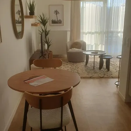 Cazam Vernon-giverny Appart hôtel