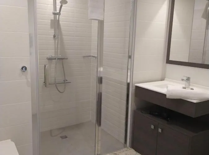 Cazam Vernon-giverny Aparthotel